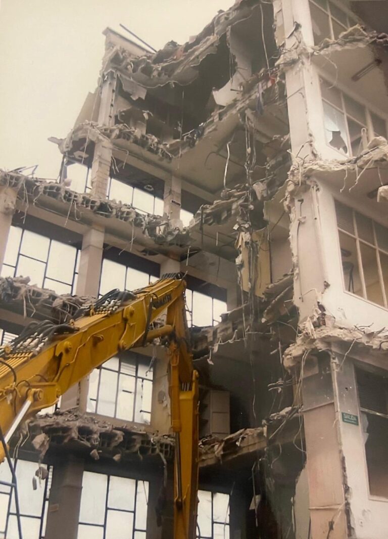 demolición aviles 2